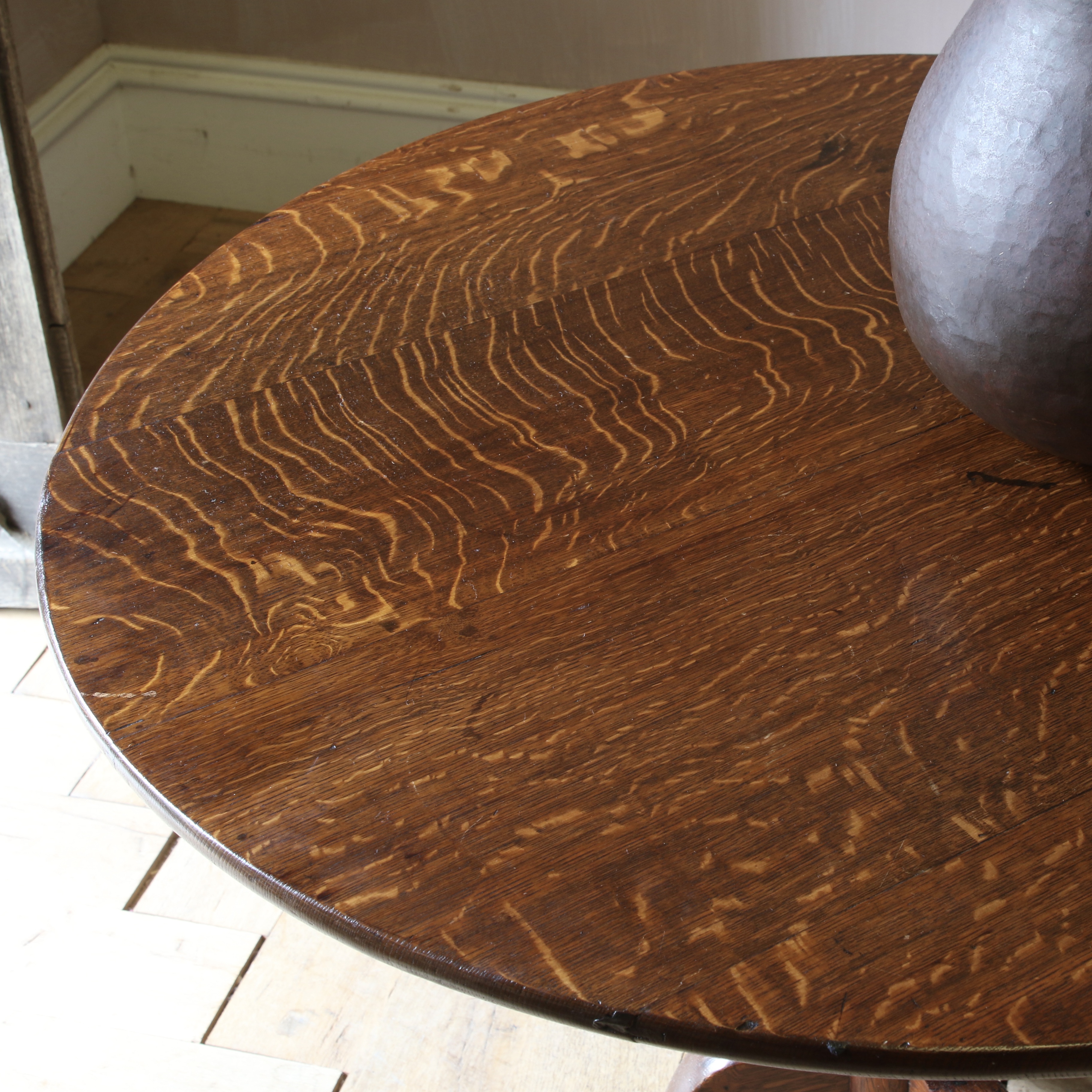 English Wine Table
